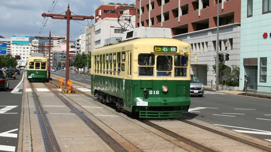 長崎市内の観光には便利な路面電車♪