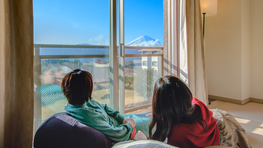 富士見和洋室お天気のいい日にはお部屋から富士景色が楽しめます♪