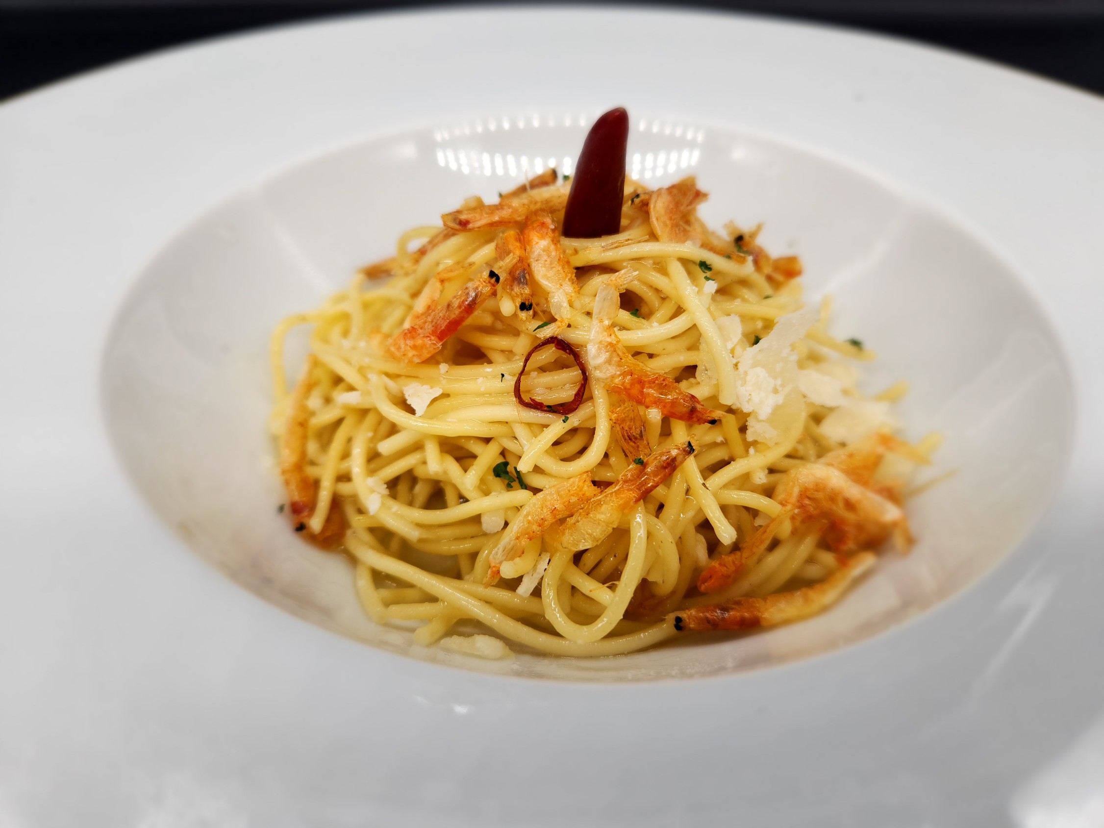 【2025年春限定メニュー】桜えびのペペロンチーノ