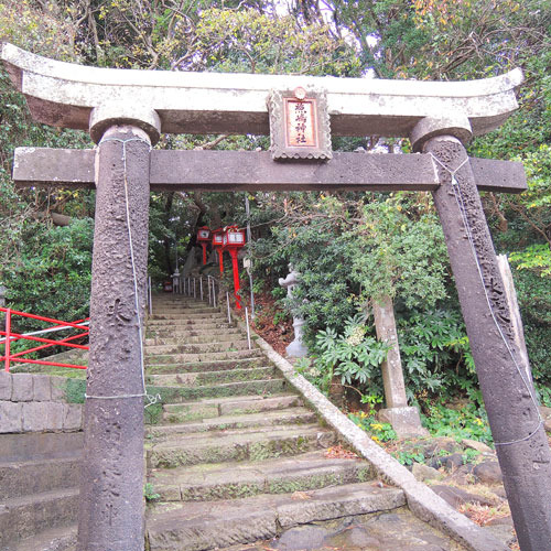 【照島神社】パワースポットとしても有名♪