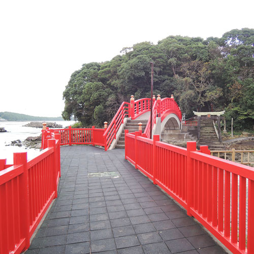 【照島神社】パワースポットとしても有名♪