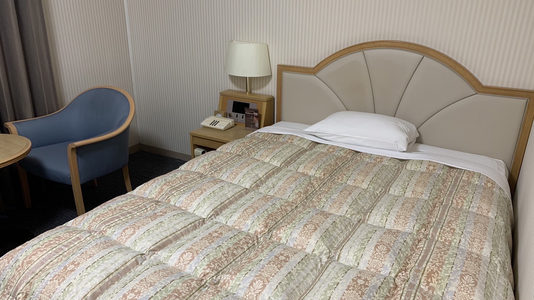 お部屋広々♪140㎝幅ベッドのゆったりシングルルーム