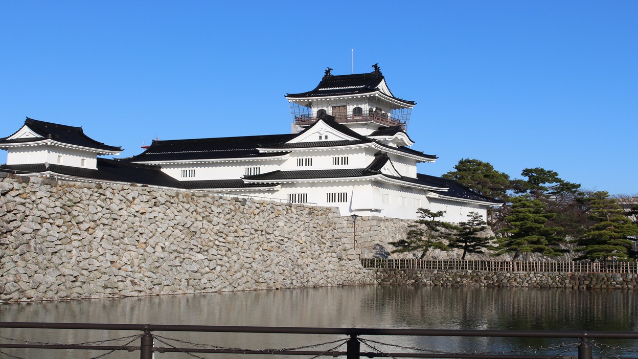 富山城【写真提供：富山市】