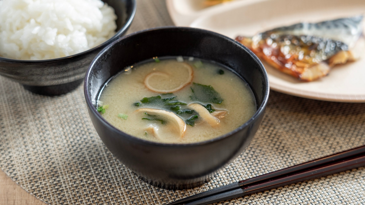 有機大豆・有機米を使用したお味噌汁でほっと一息♪