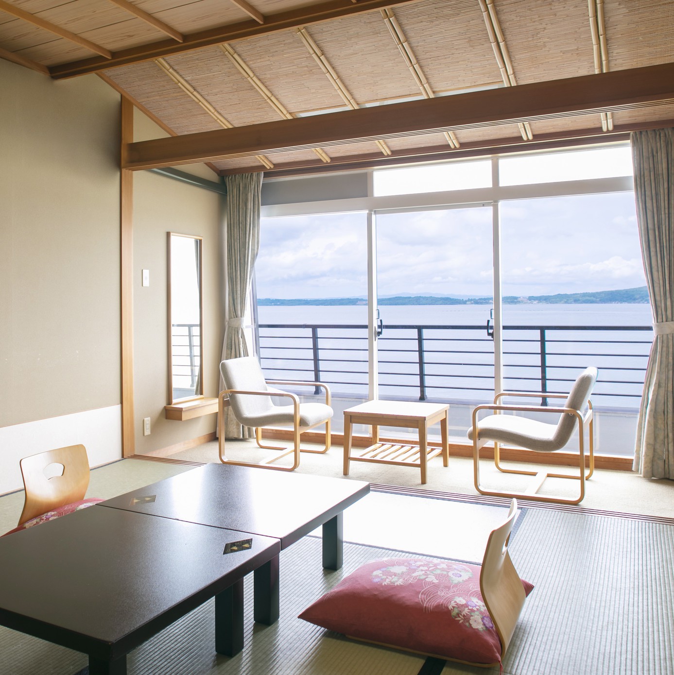 海の見える部屋（海側）客室一例