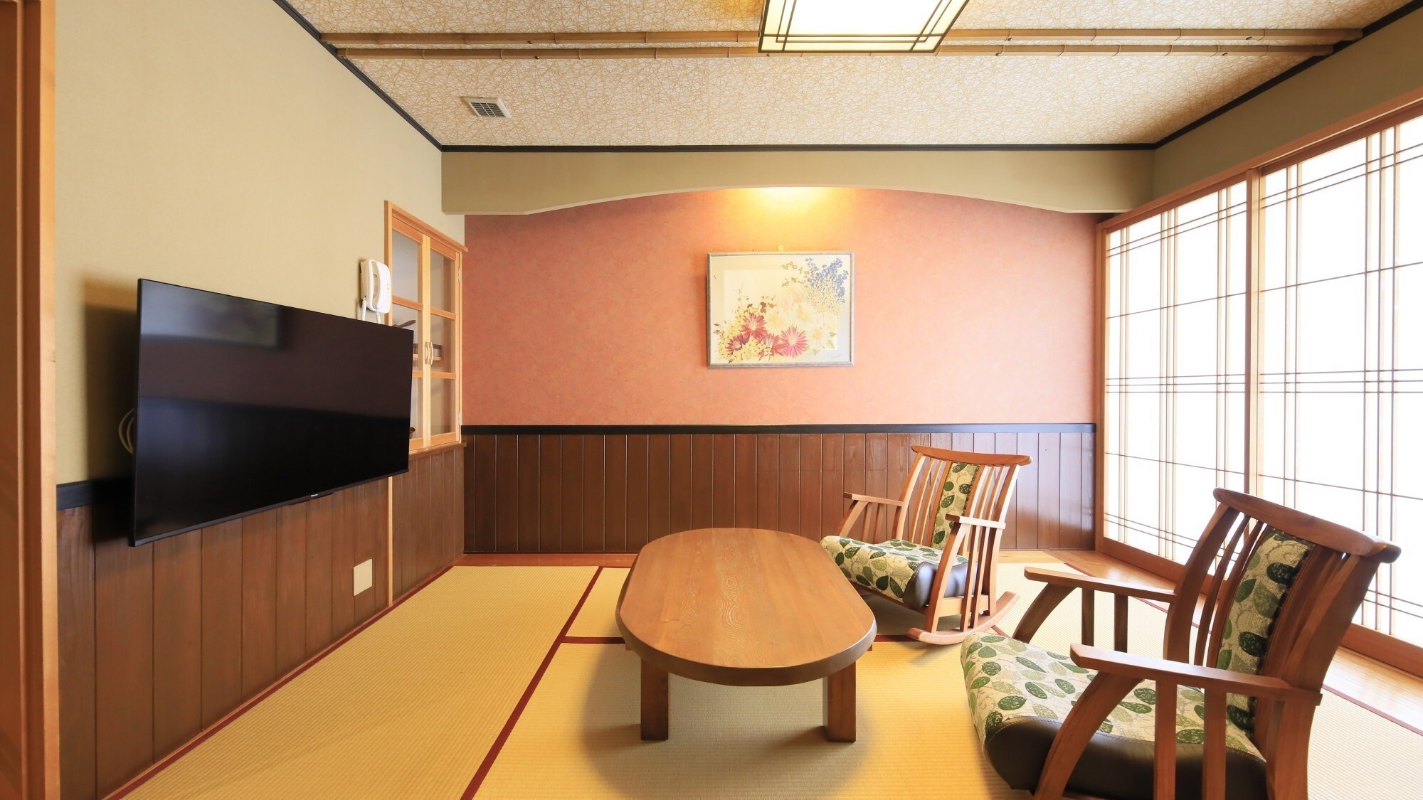 【河津桜】明るい雰囲気の和室になっています。