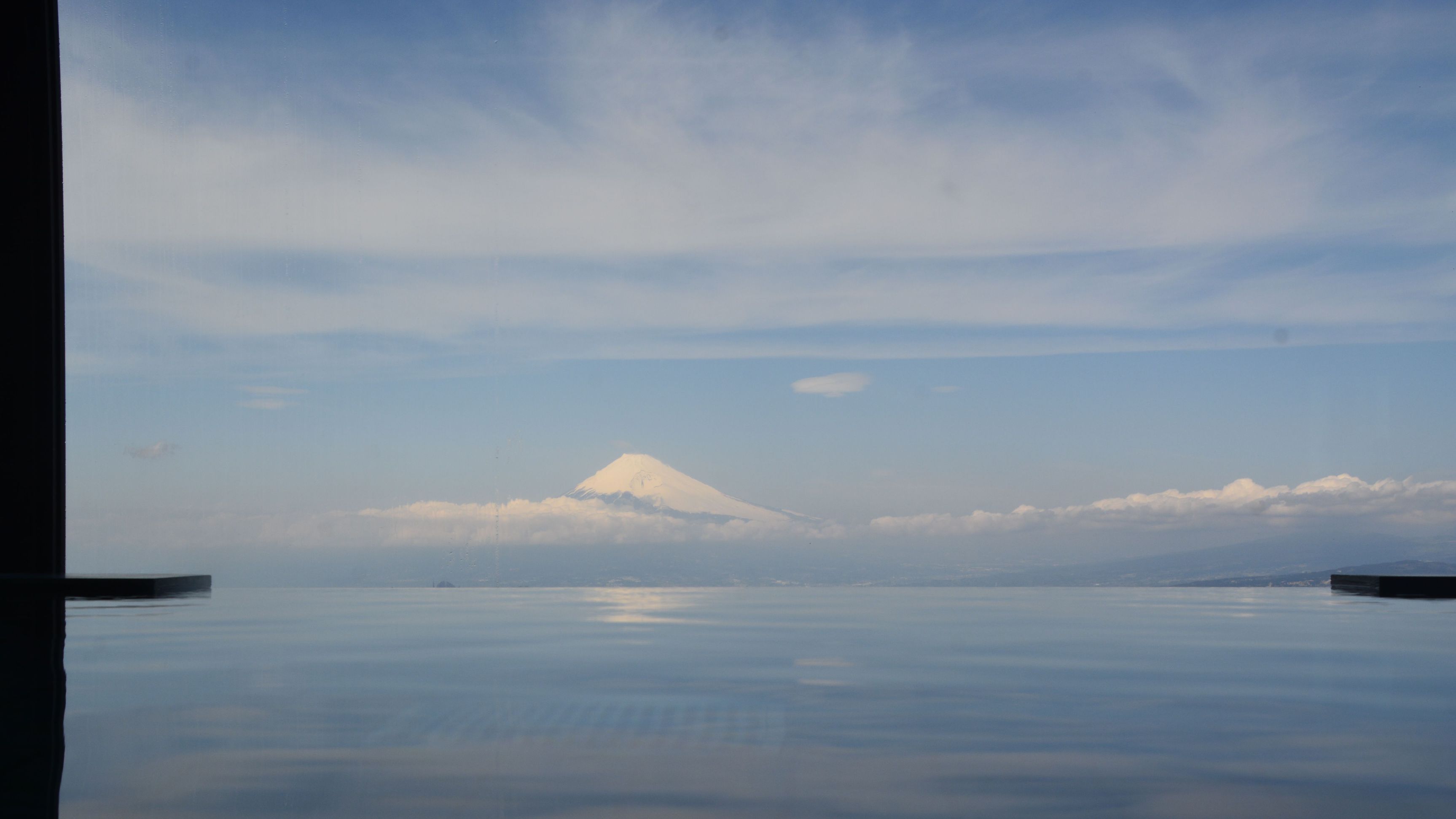 【大浴場】ホテル自慢の富士山を眺められる展望大浴場！標高900mから眺める富士山は大迫力！