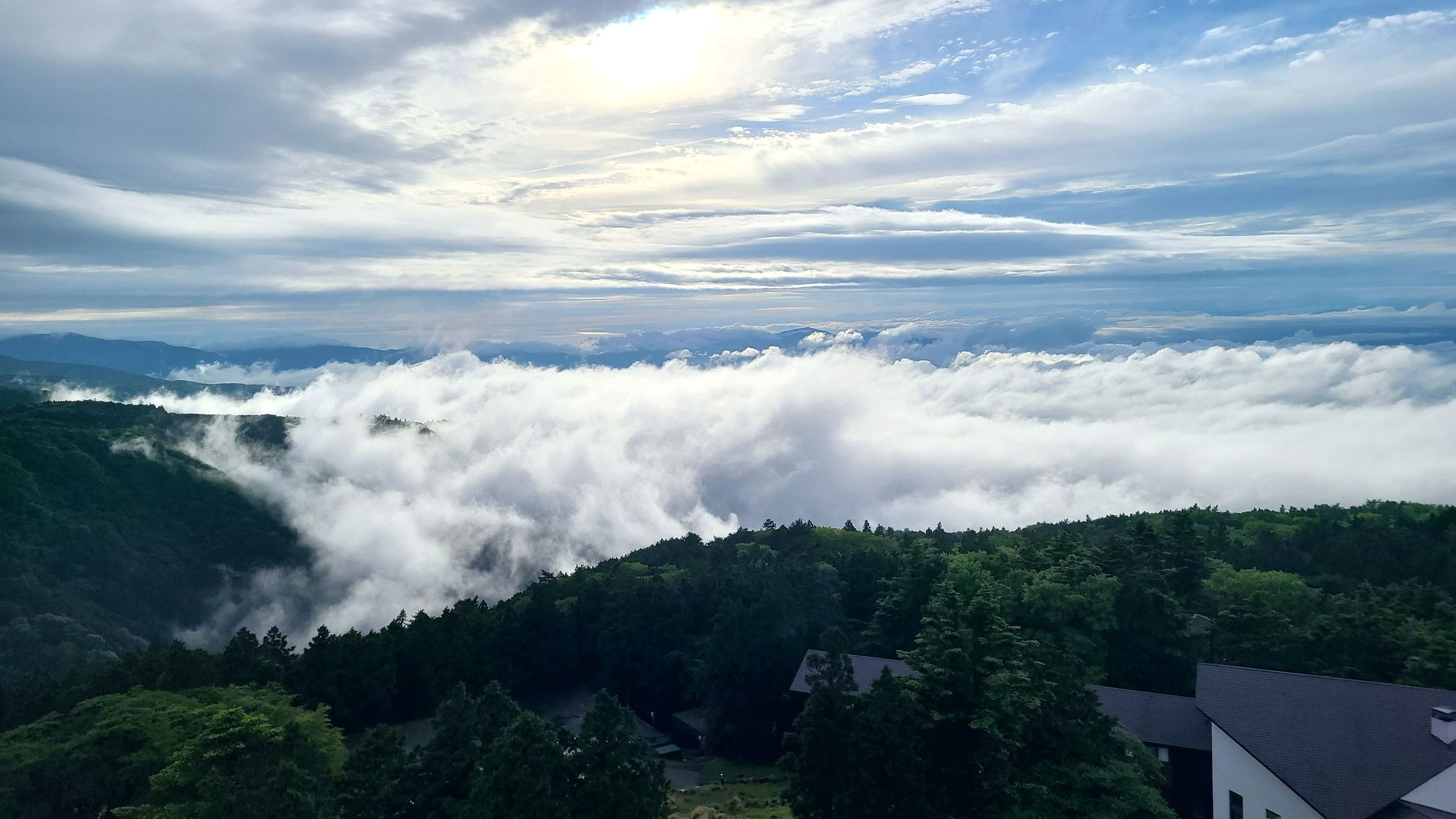 【施設からの眺望】敷地内からの風景／天気が良い日には雲海が見えることも！