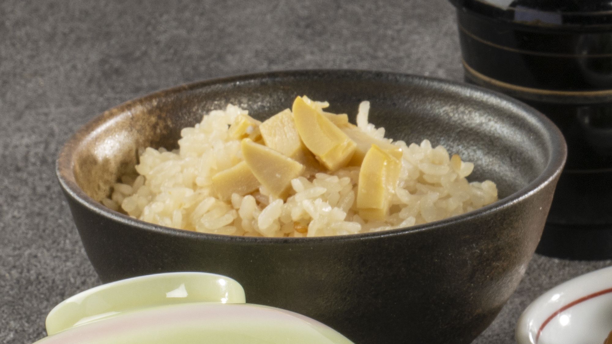 ＜3月・4月のおすすめの一品＞筍ご飯【縁樹】