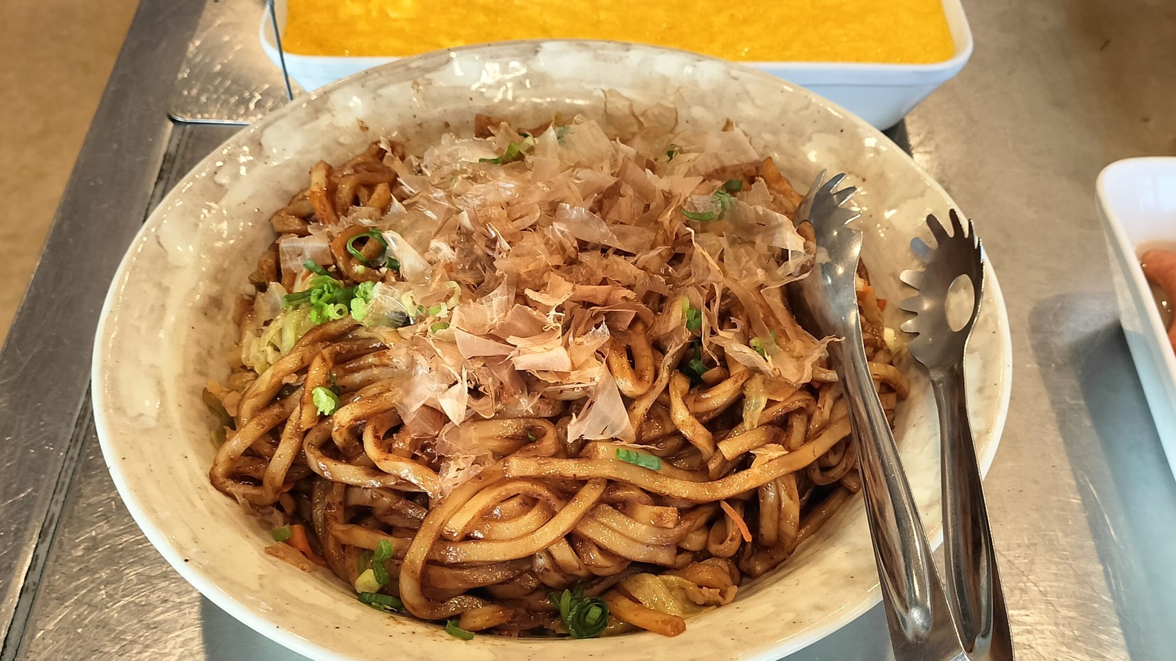 ある日のメニュー(焼きうどん)