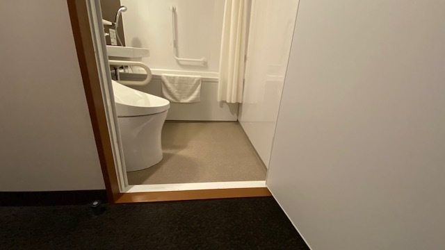 ツイン・スタンダード(ユニバーサルデザイン)バスルーム