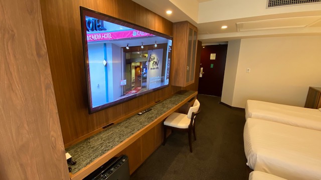 フォース・スタンダード（ユニバーサルデザイン・タイプA）