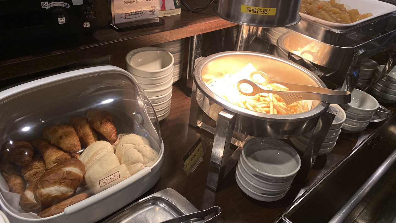 無料朝食バイキング2