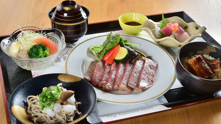 ステーキ膳の一例（小学生お子様用夕食）