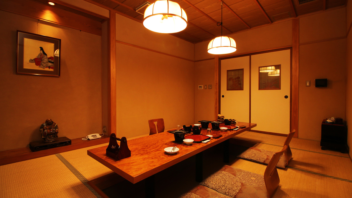 ＃【個室】お食事は個室で。のんびりゆったり気兼ねなくお料理をご堪能下さい。
