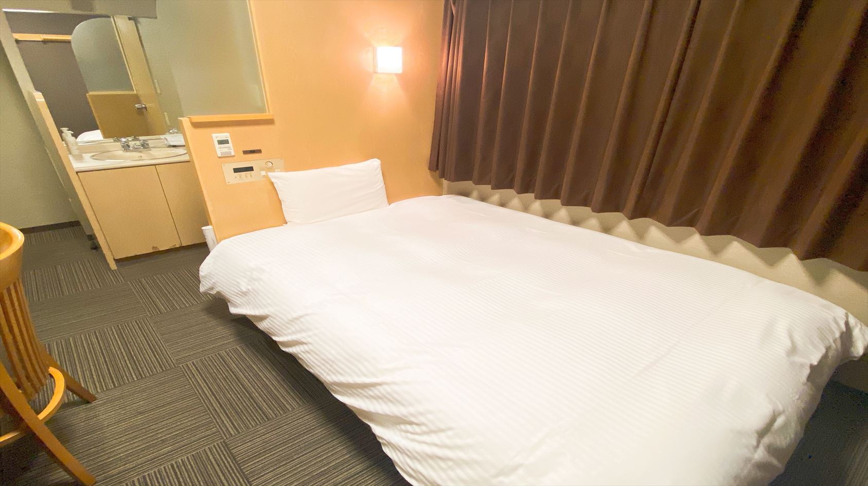 エコノミーシングル【景観なし】15.6㎡ サータ社製ベッド(1350×;1950)禁煙TV32インチ