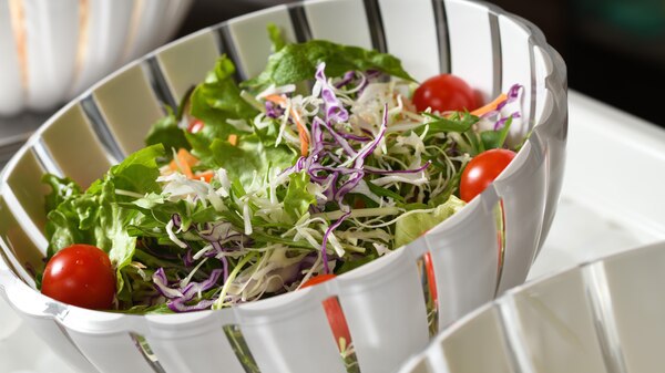 サラダコーナー(イメージ）