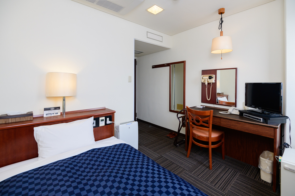 Hotel Sun Hofu Stop at Hotel Sun Hofu to discover the wonders of Yamaguchi. The property offers guests a range of services and amenities designed to provide comfort and convenience. Take advantage of the propertys 