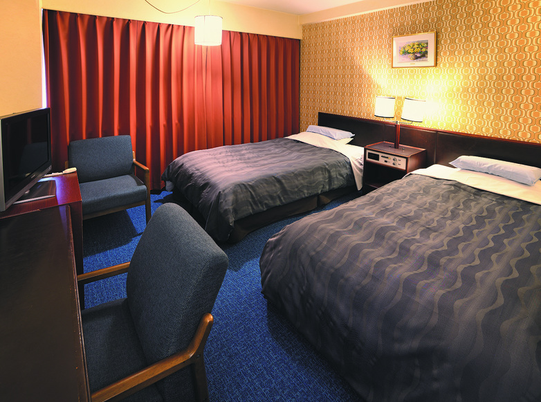 コンパクトツイン16平米ベッドサイズ113cm×;195・98cm×;195cm