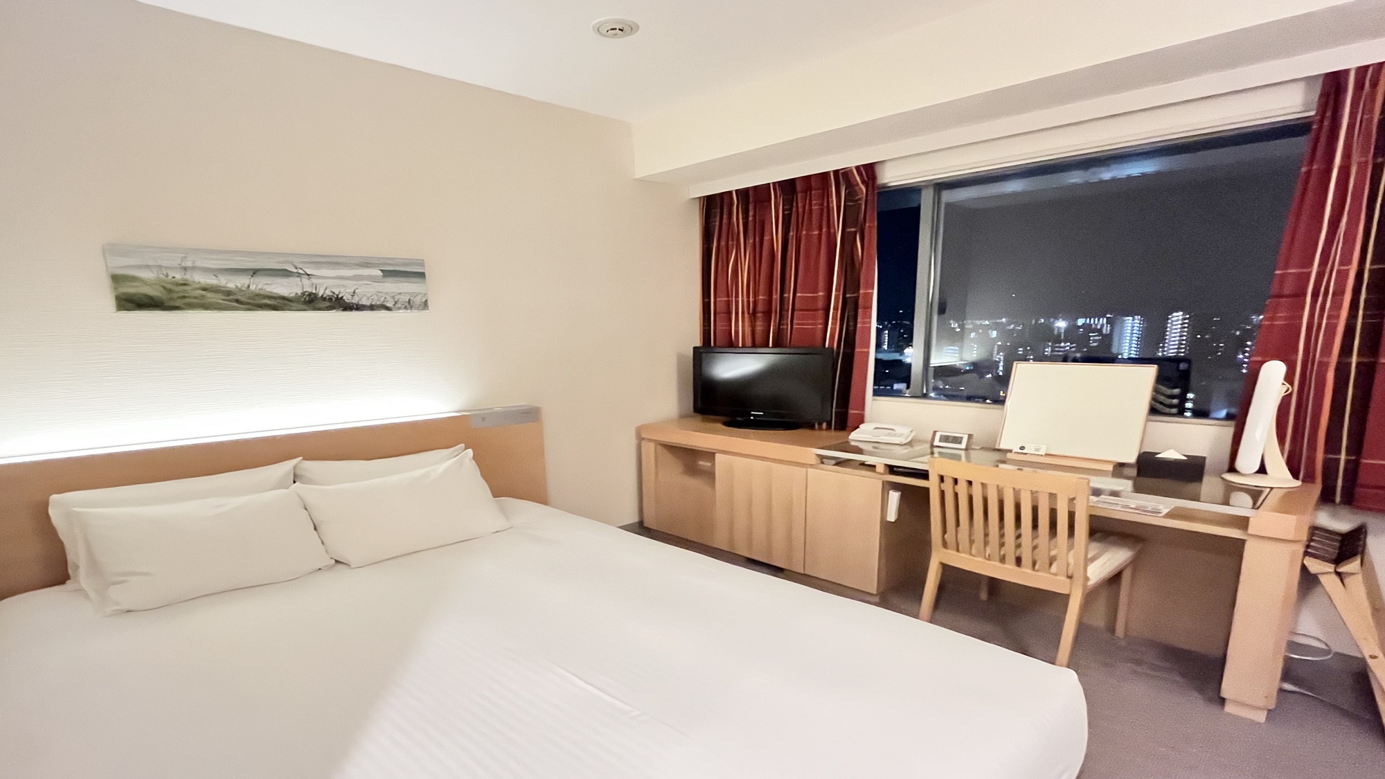 ダブルルーム／17平米／ユニットバス