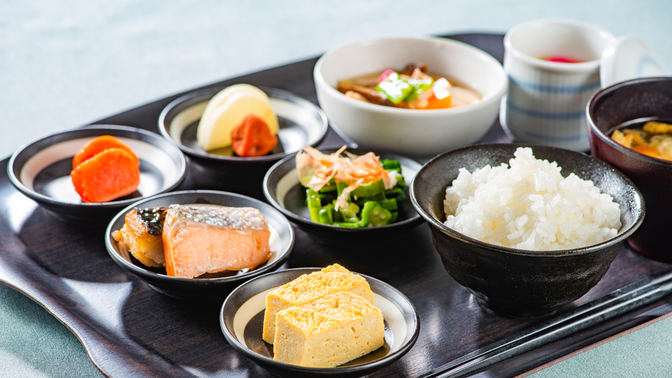 朝食バイキング和食