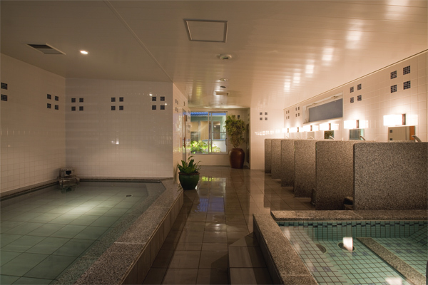 Tottori Green Hotel Morris Set in a prime location of Tottori, Tottori Green Hotel Morris puts everything the city has to offer just outside your doorstep. The property offers a wide range of amenities and perks to ensure you h