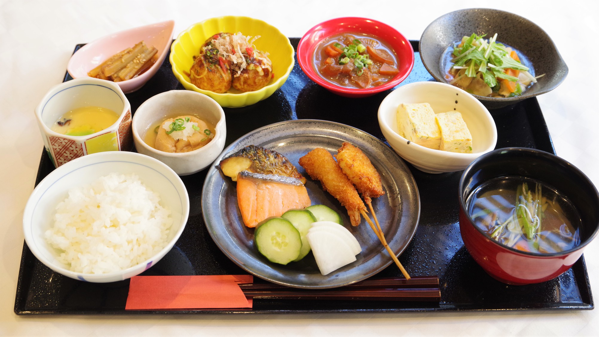 朝食バイキング盛り付け例