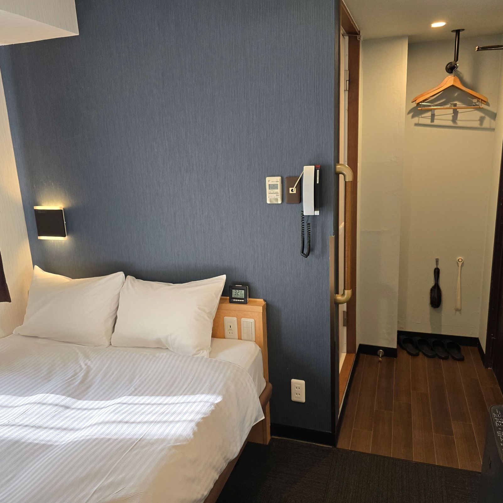 セミダブルルーム