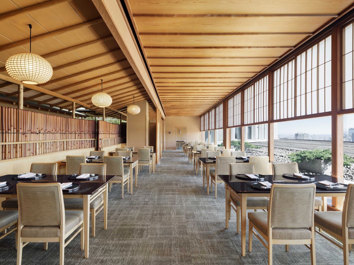 18F 日本料理 京都つる家