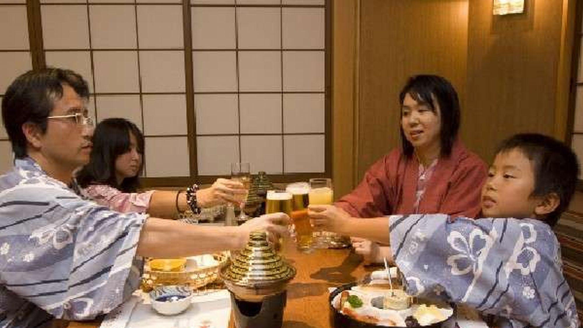 Atsumi Onsen Bankokuya Atsumi Onsen Bankokuya is conveniently located in the popular Tsuruoka area. Featuring a satisfying list of amenities, guests will find their stay at the property a comfortable one. Facilities for dis