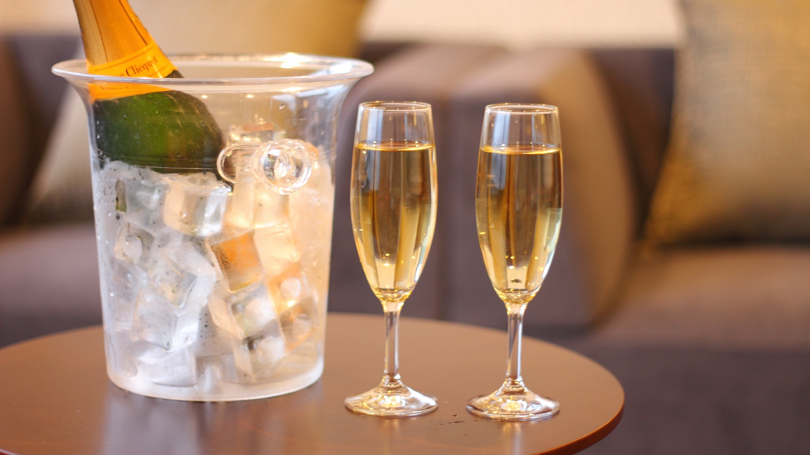 【スパークリングワインプレゼント】伊勢海老と鯛のしゃぶしゃぶ会席〜期間限定！リニューアル記念プラン〜