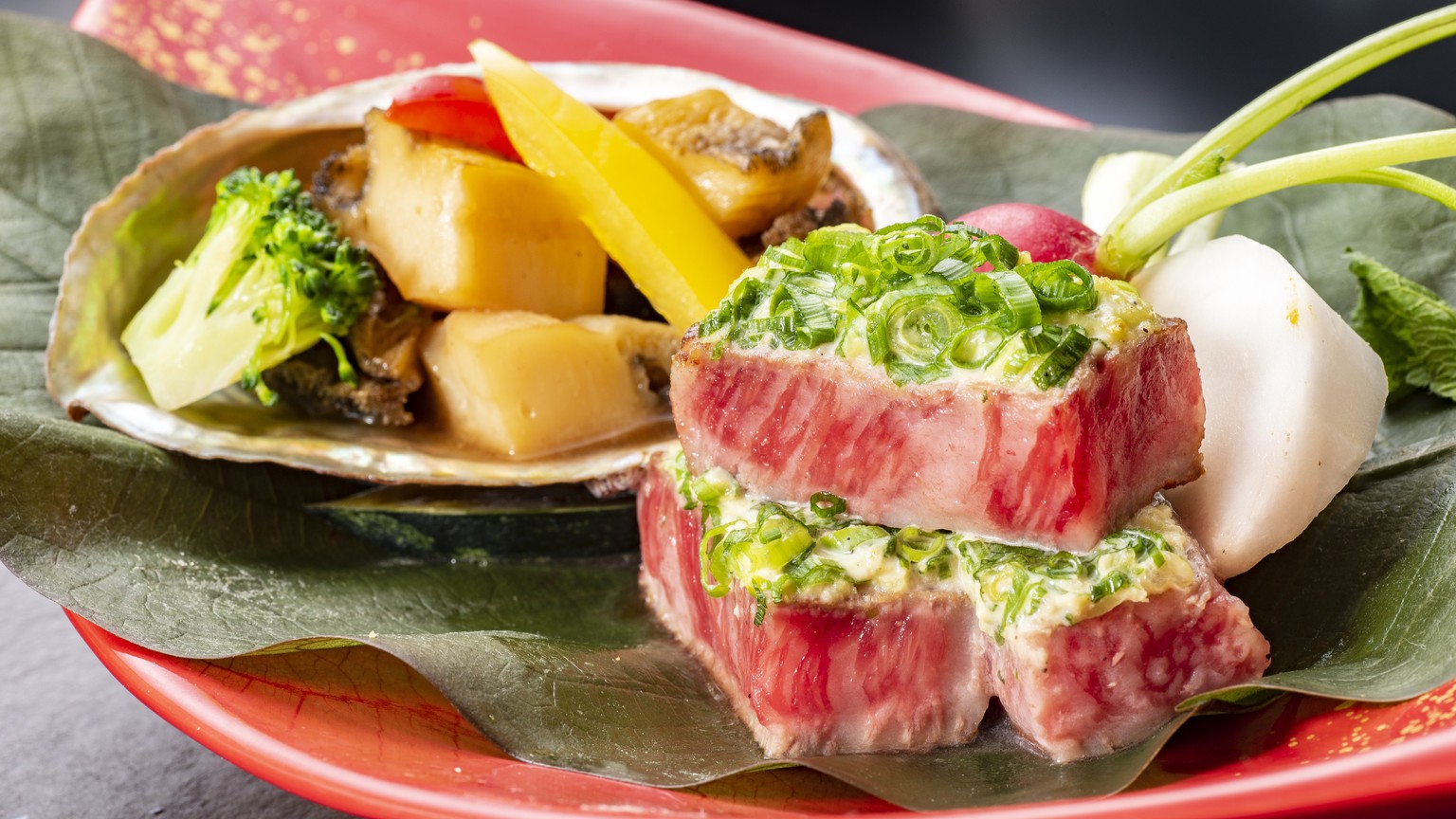 【リニューアル1周年記念10％OFF】〜鮑のステーキ会席〜