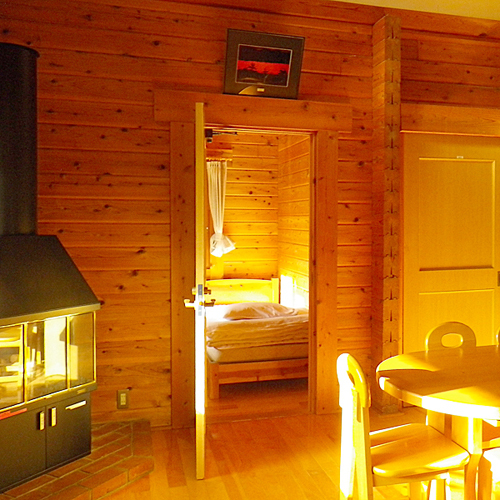 コテージ（6名棟）一例/木の香りに包まれて