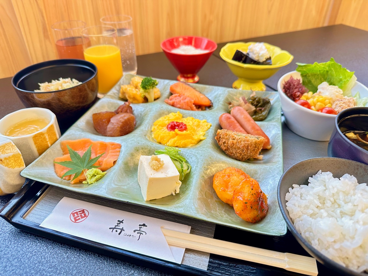 朝食バイキング