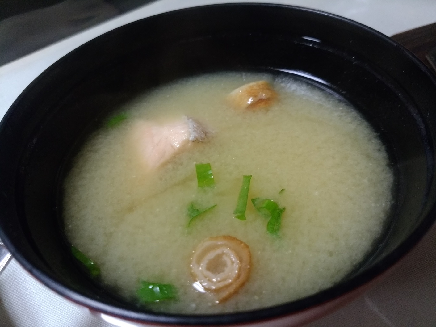 【ご夕食】奥日向サーモンのお味噌汁