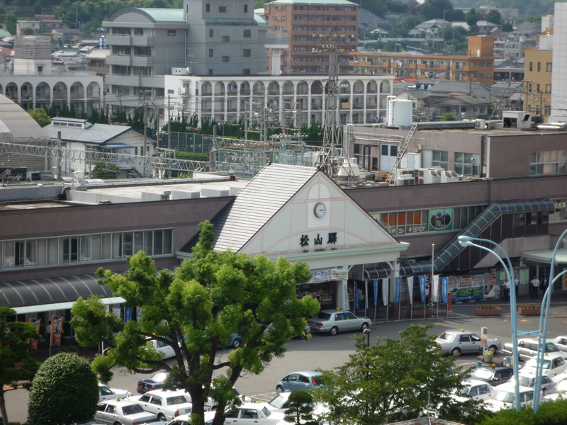 JR松山駅