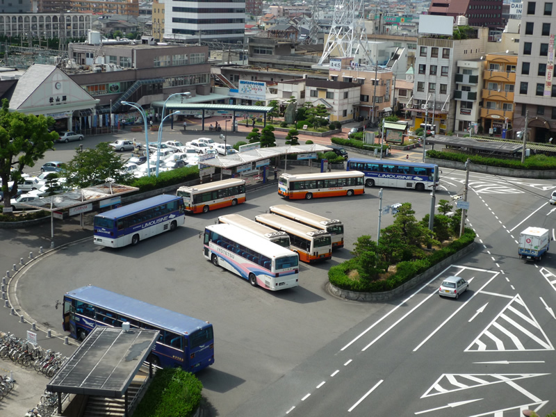 JR松山駅前バス乗り場