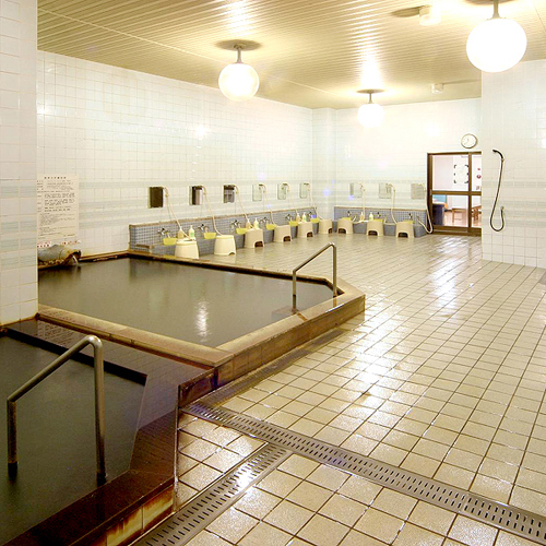 *【大浴場（東の湯）】浴場は毎日男・女入替制となっており、違った雰囲気を楽しめます。