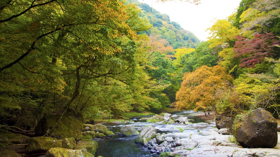 【菊池渓谷】日本森林浴の森百選や日本名水百選、日本の滝百選などに選ばれている観光名所です
