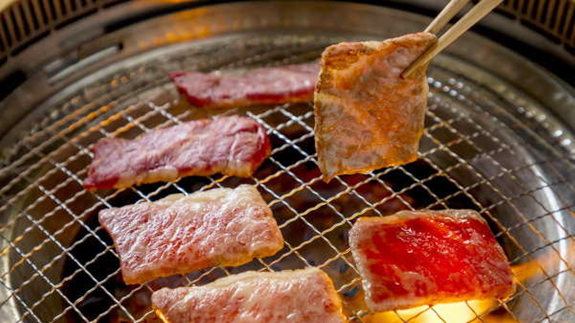 *【斎王】料理長が厳選した国産牛を本場仕込みの付けダレで御賞味頂ける極上の焼肉コース料理