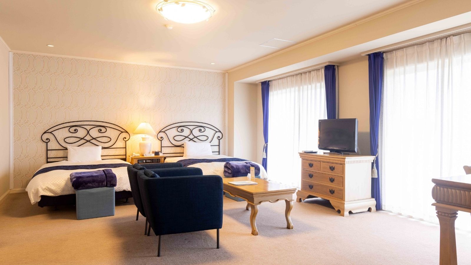 デラックス・ホテル