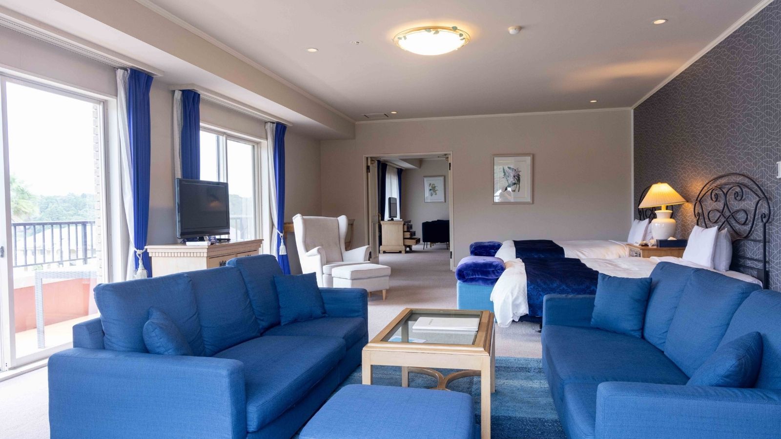 デラックス・ホテル