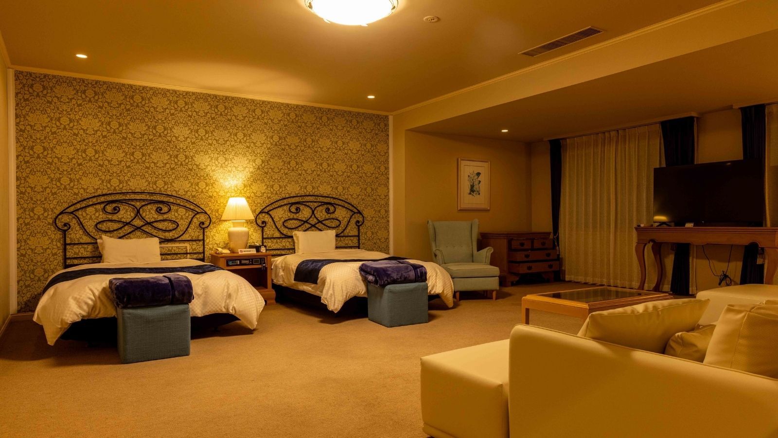 デラックス・ホテル