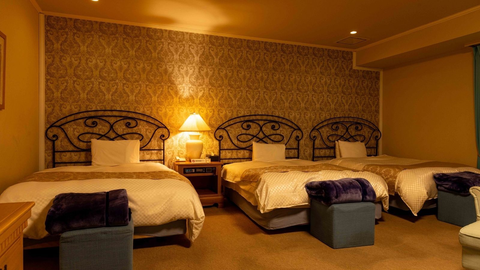 デラックス・ホテル