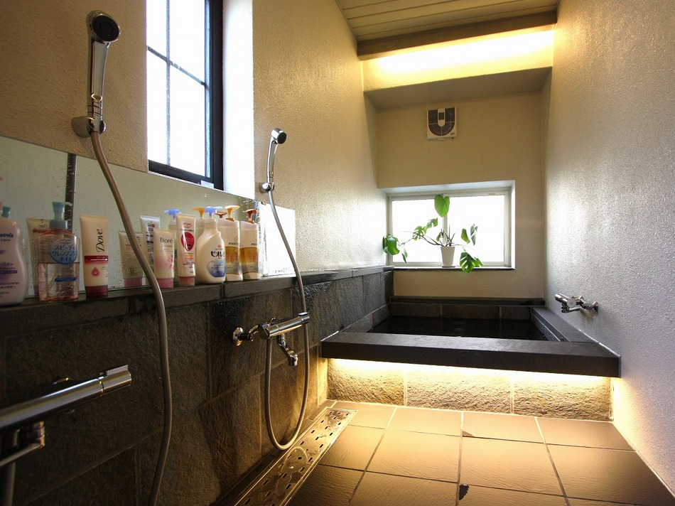 This photo about esola shared on HyHotel.com