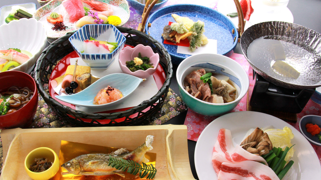＃お食事／ごっつぉ料理は自慢の郷土料理と米の娘豚のしゃぶしゃぶ。