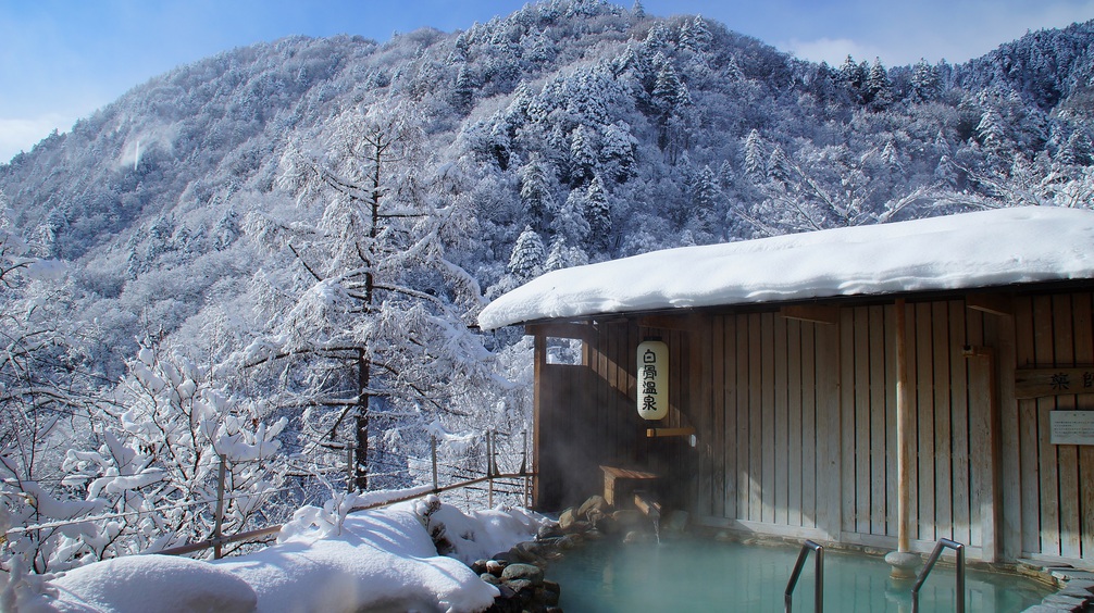 雪景色の露天風呂