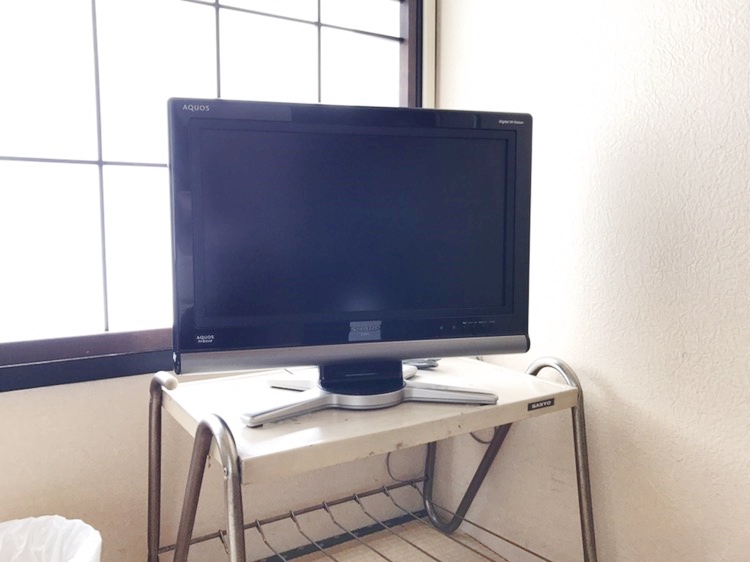 液晶テレビ