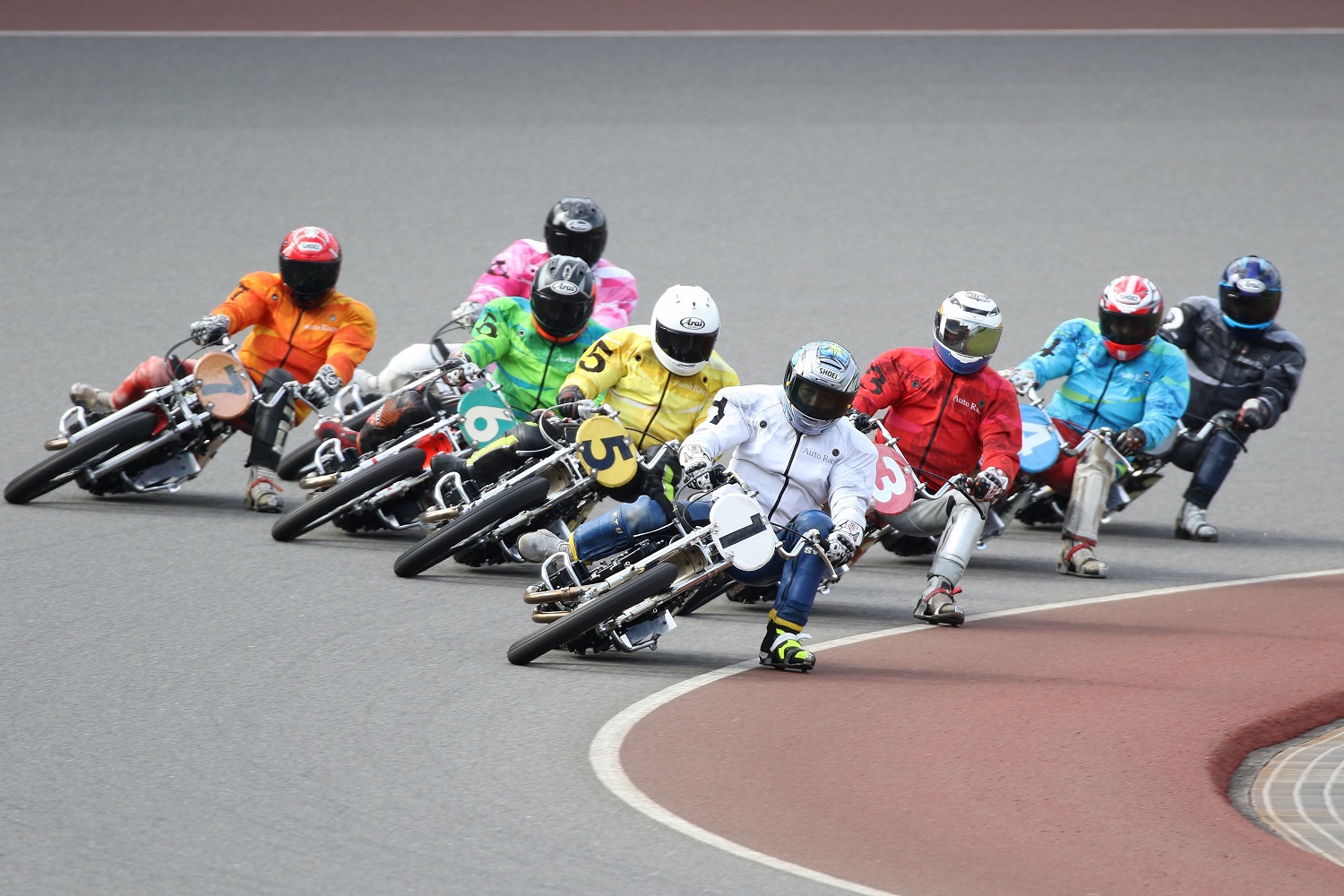 川口オートレース場