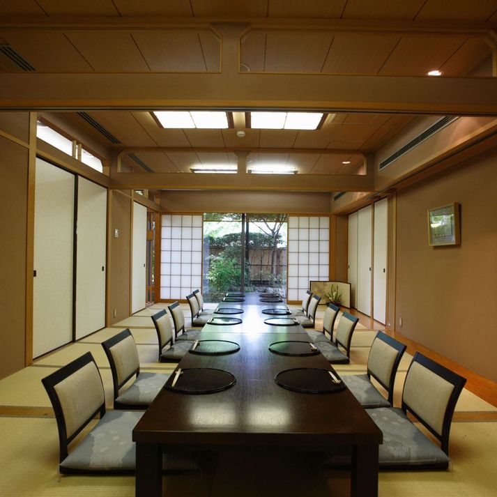 「花ごよみ」お座敷（掘りごたつ）